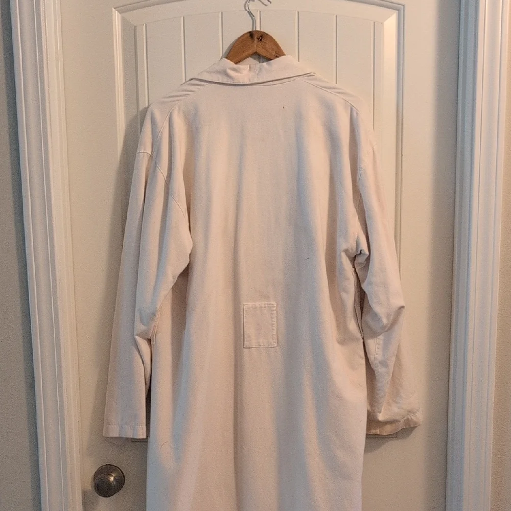 Conrad Washington DC Cream Robe - Picture 7 of 8